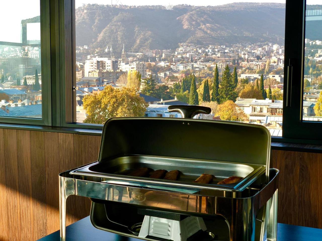 Tbili Hotel Tbilisi Exterior photo
